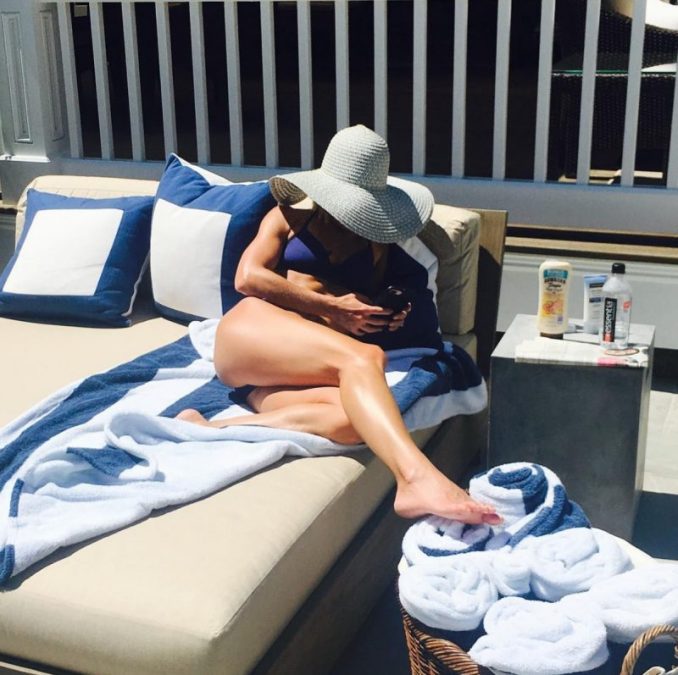 Kelly Ripa Shamed By Fans After Husband Posts Vacation Photo