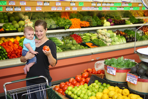 New Law Gives Pregnant Women The Right To Cut In Line At The Grocery Store