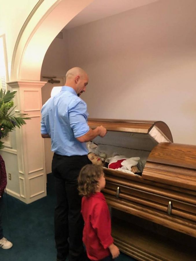 Zach Kincaid Posts Photos Of His Dead Wife & Child In A Coffin