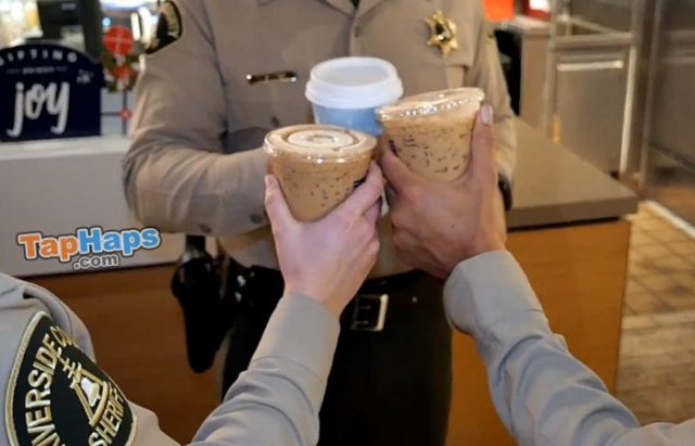 Starbucks Workers Laugh Refuse Officers Service Corporate Reply Draws Outrage