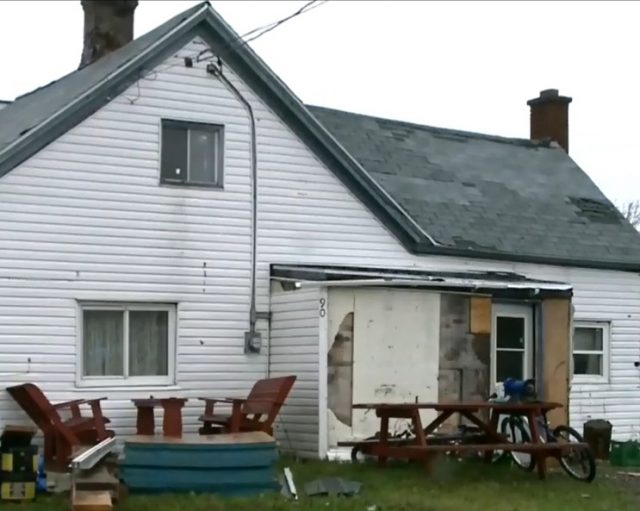 Jeanette MacDonald Elderly Woman In Dire Need Of Roof Repairs Gets Tricked By Contractor