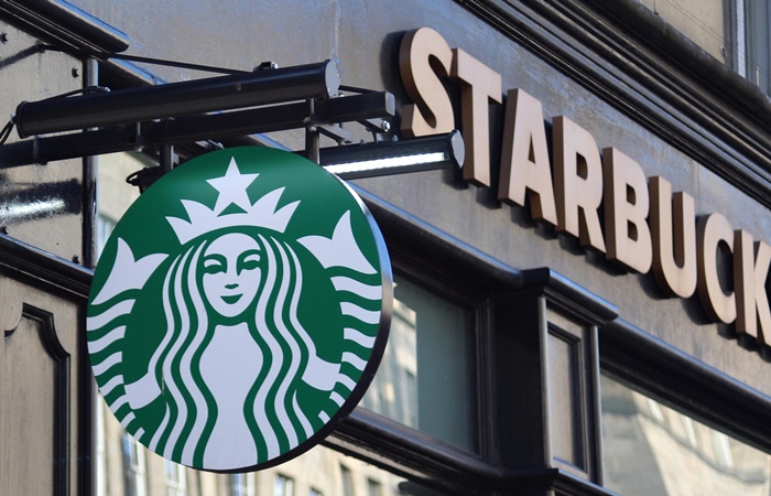 Manager Sues Starbucks For Firing Her Punishing White Employees 